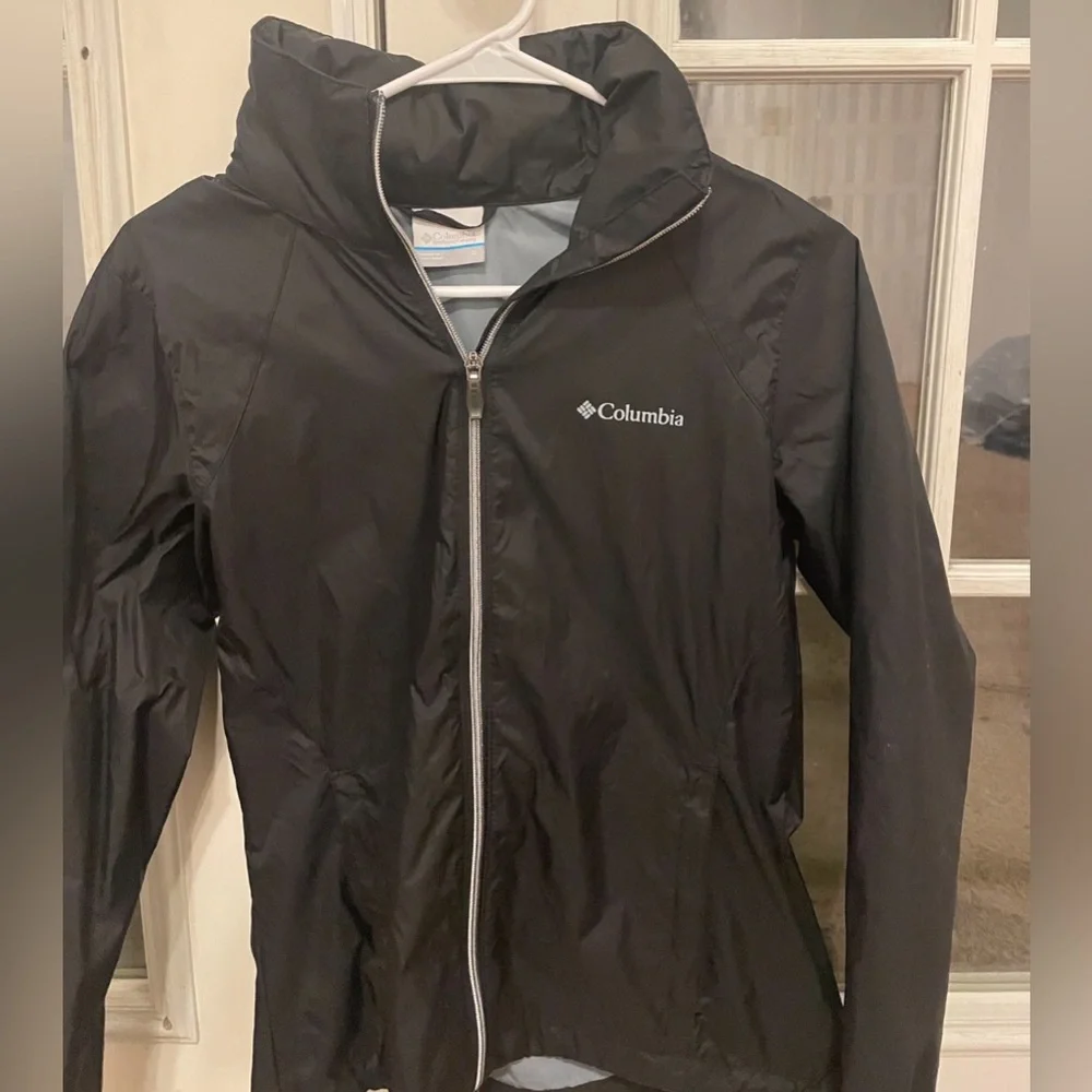 Womens Columbia wind breaker - Picture 1 of 2